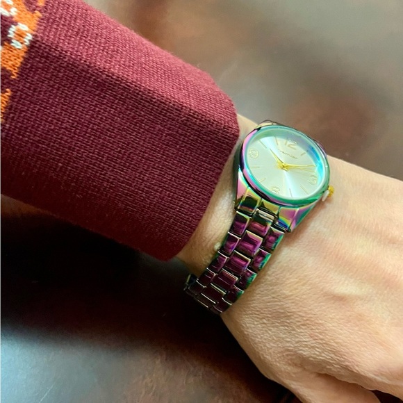 Vernier Womens Rainbow Round Iridescent Bracelet Watch W/ Sleek Silver Dial NWT - Picture 5 of 12